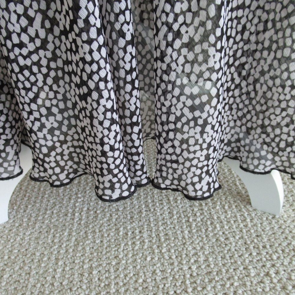 Black and White Tiered Maxi Dress from Black Label by Evan Picone Size 4 - Picture 9 of 13
